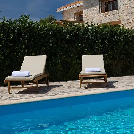 Ivi Holiday home *